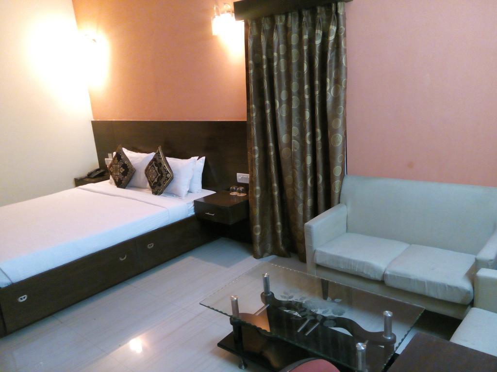 Green Villa Bed & Breakfast Yeni Delhi Oda fotoğraf
