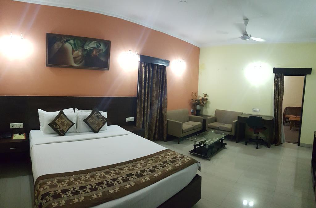 Green Villa Bed & Breakfast Yeni Delhi Dış mekan fotoğraf