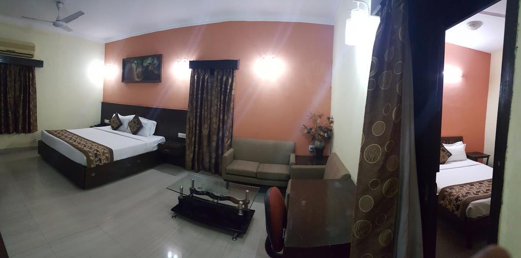 Green Villa Bed & Breakfast Yeni Delhi Dış mekan fotoğraf
